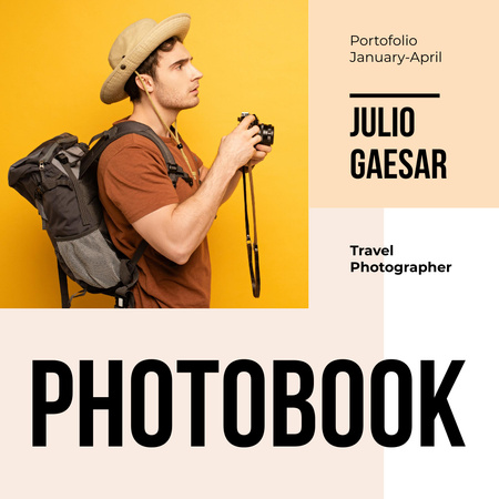 Fotógrafo de viagens com câmera Photo Book Modelo de Design