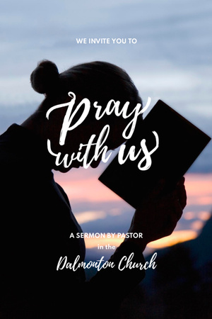 Černá silueta modlí ženy s Biblí Flyer 4x6in Šablona návrhu