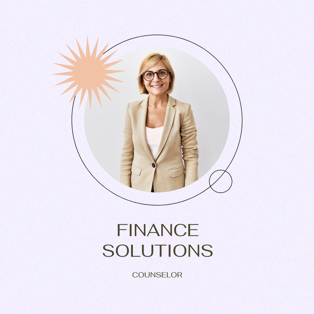Modèle de visuel Smiling Woman Finance Counselor - Instagram