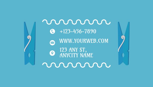 Platilla de diseño Laundry Service Offer with Clothespins on Blue Business Card US