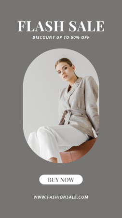 Female Fashion Clothes Flash Sale Instagram Story Modelo de Design