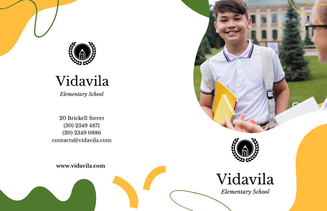 School Ad with Smiling Boy Brochure 11x17in Bi-fold Πρότυπο σχεδίασης
