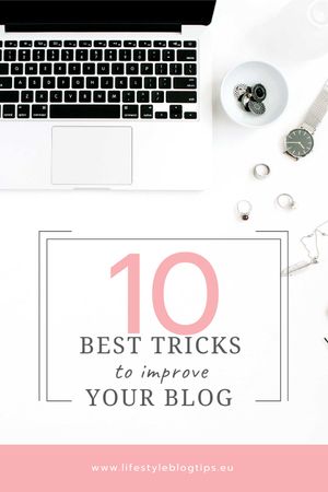 Platilla de diseño Blogging Tips Laptop on Working Table Tumblr