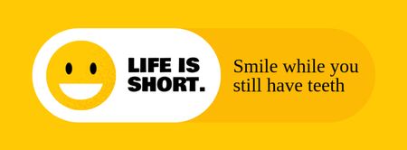 Ontwerpsjabloon van Facebook cover van Citaat over hoe het leven kort is met smileygezicht