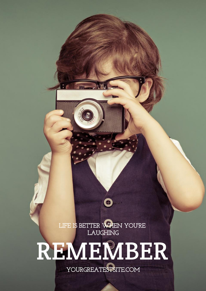 Motivational Quote with Child holding Vintage Camera Poster Modelo de Design