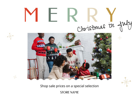 Plantilla de diseño de Happy Family Celebrating Christmas in July Postcard 5x7in 