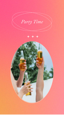 Designvorlage People holding Summer Cocktails für Instagram Story