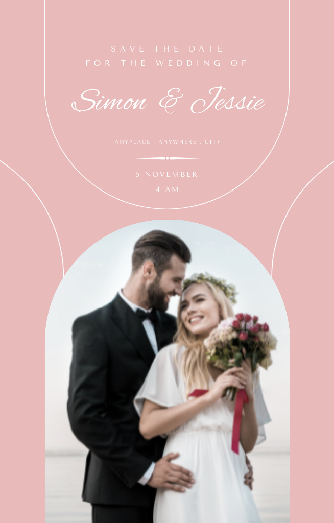 Modèle de visuel Happy Newlyweds with Bouquet in Pink - Invitation 4.6x7.2in