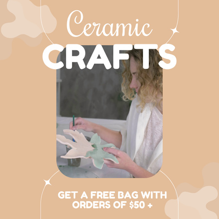 Platilla de diseño Ceramic Crafts Offer With Free Bag Animated Post