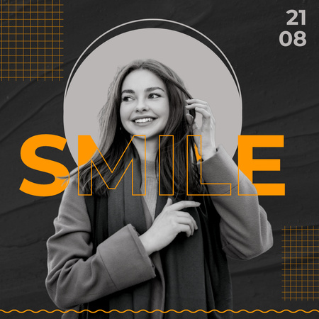 Ontwerpsjabloon van Instagram van glimlachende jonge vrouw