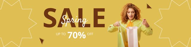 Modèle de visuel Spring Sale Announcement with Red Haired Woman - Twitter