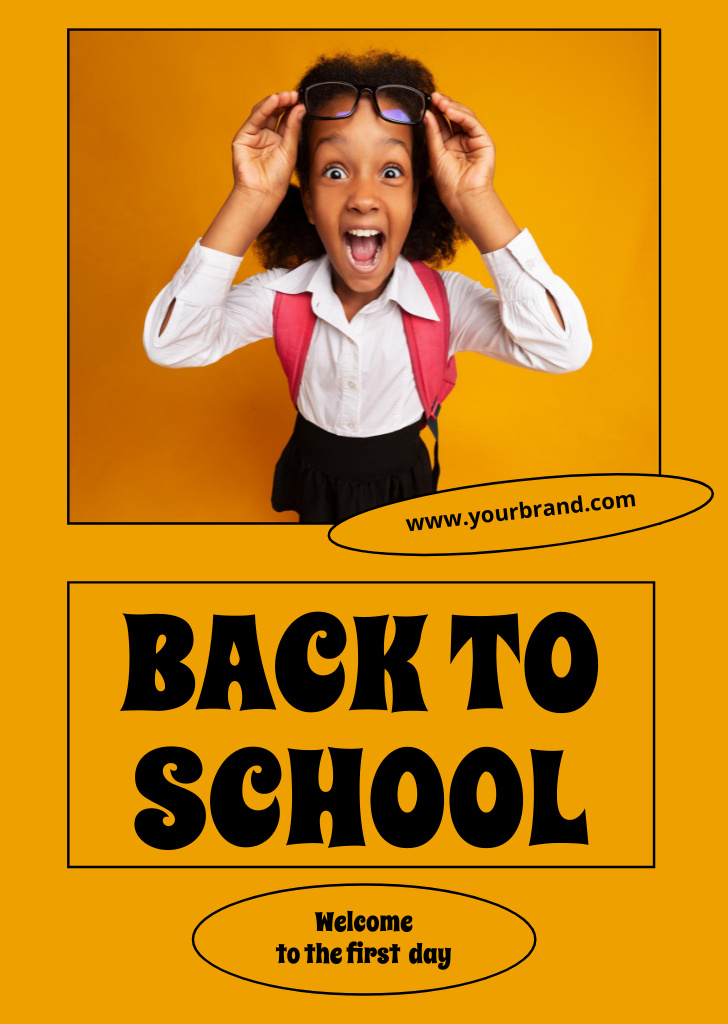 Ontwerpsjabloon van Postcard A6 Vertical van Back to School Announcement with African American Girl