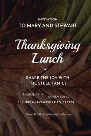 Platilla de diseño Thanksgiving lunch invitation on Autumn leaves Invitation 6x9in