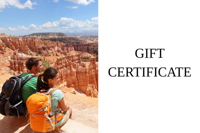 Platilla de diseño Young Couple Tourists Admiring Canyon View Gift Certificate