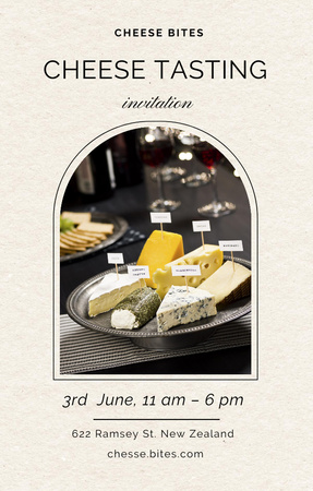 Plantilla de diseño de Anuncio de degustación de queso con trozos de queso en la placa Invitation 4.6x7.2in 