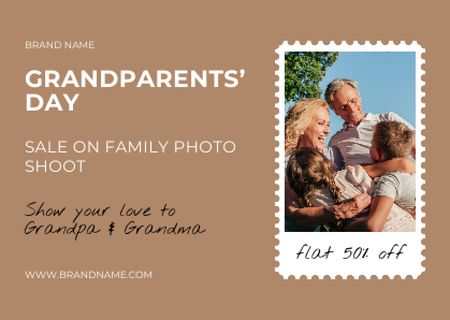 Template di design sale on family photo shoot Card