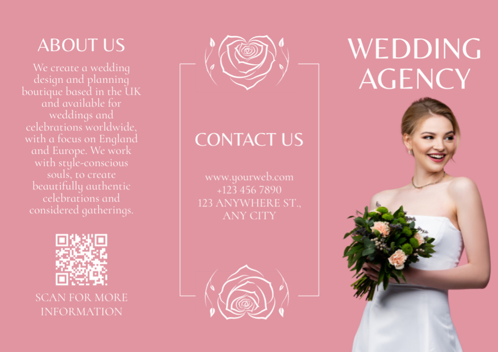 Offer of Wedding Agency with Beautiful Bride Smiling Brochure Modelo de Design