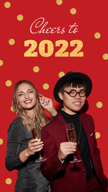 Attractive Couple holding New Year's Champagne Instagram Video Storyデザインテンプレート