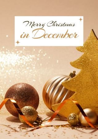 Plantilla de diseño de Saludos navideños con árboles dorados y adornos Postcard A5 Vertical 