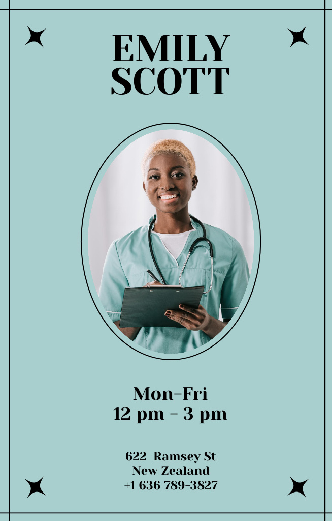Professional Doctor Services Offer In Green Invitation 4.6x7.2inデザインテンプレート