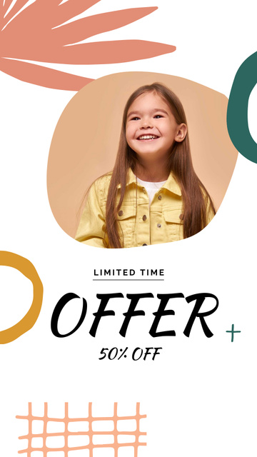 Sale announcement with Smiling Girl Instagram Story Πρότυπο σχεδίασης