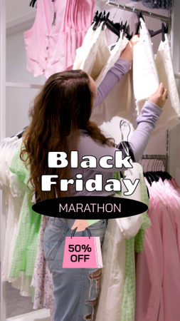 Ontwerpsjabloon van TikTok Video van Black Friday Marathon-aankondiging met vrouw in de winkel