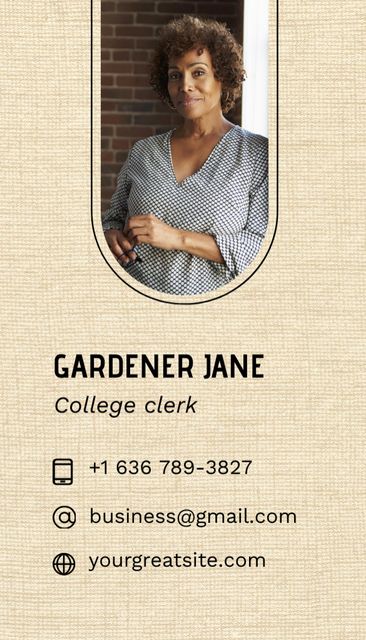 Template di design Responsible Clerk's College Service Offer Business Card US Vertical