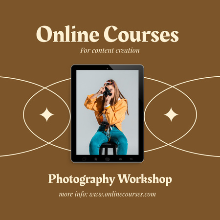 Plantilla de diseño de Oferta de cursos de fotografía online en Brown Instagram 