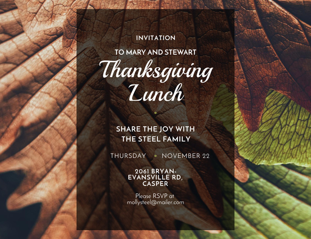 Platilla de diseño Thanksgiving Lunch Announcement with Autumn Leaves Invitation 13.9x10.7cm Horizontal