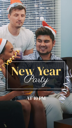 Весела новорічна вечірка з коктейлями TikTok Video – шаблон для дизайну