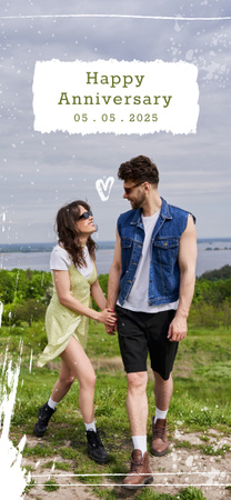 Plantilla de diseño de Feliz aniversario a una pareja romántica caminando afuera Snapchat Moment Filter 