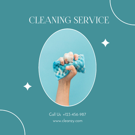 Modèle de visuel Offre de service de nettoyage avec un gant de toilette à main féminine - Instagram AD