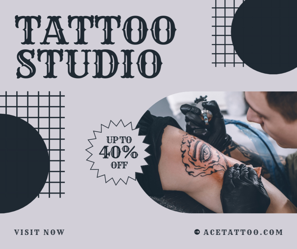 Plantilla de diseño de Highly Qualified Tattooist In Studio With Discount Offer Facebook 