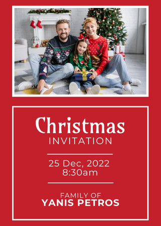 Christmas Party with Happy Family in Festive Interior Invitation – шаблон для дизайну