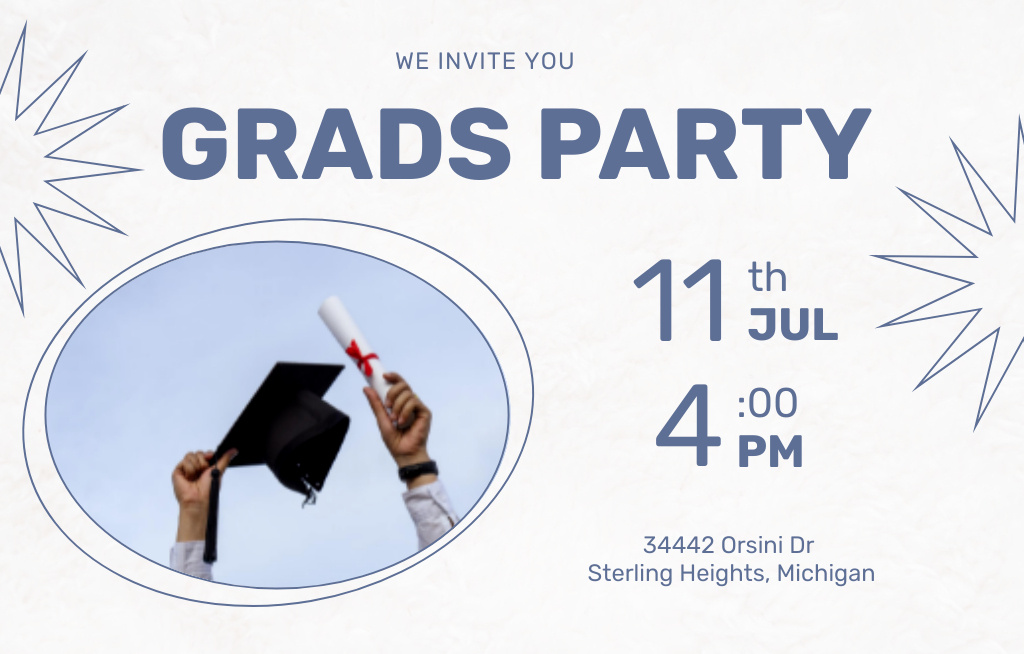 Platilla de diseño Graduation Party Announcement With Hat And Degree in Hands Invitation 4.6x7.2in Horizontal