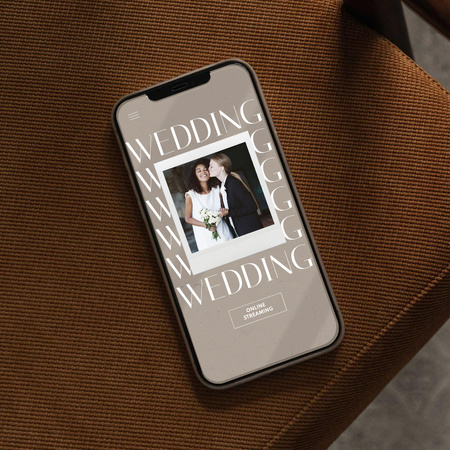 Ontwerpsjabloon van Instagram van Wedding Announcement with Happy LGBT Couple on Phonescreen