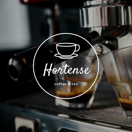 カフェでコーヒーを淹れるコーヒーマシン Logoデザインテンプレート