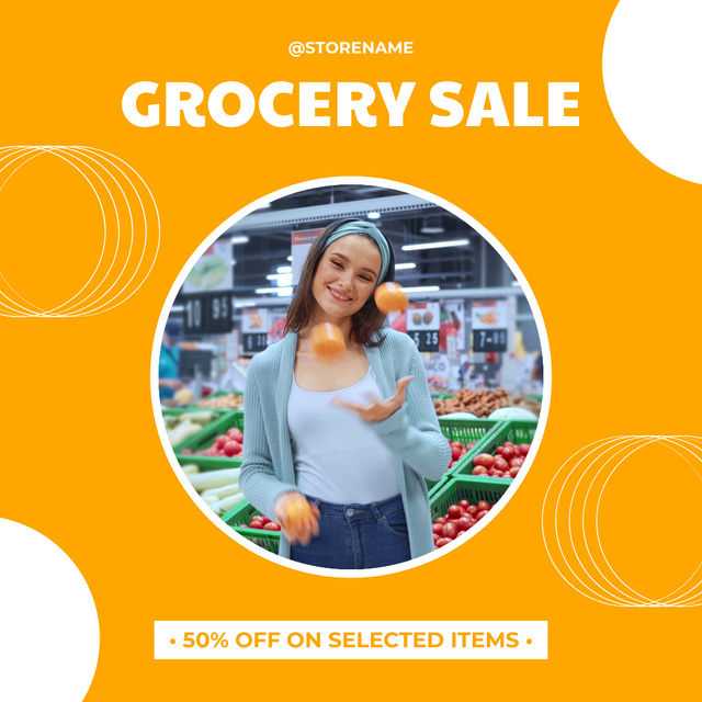 Grocery Offer with Woman in Supermarket Animated Post Modelo de Design