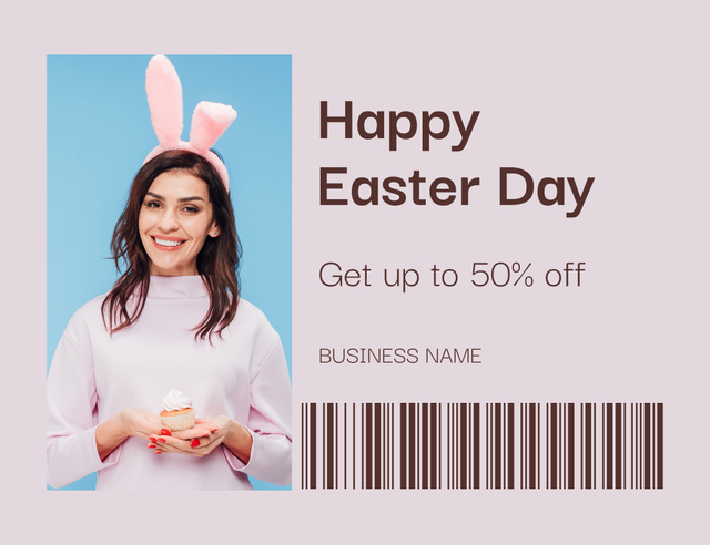 Smiling Woman Offers Easter Discount Thank You Card 5.5x4in Horizontal Modelo de Design
