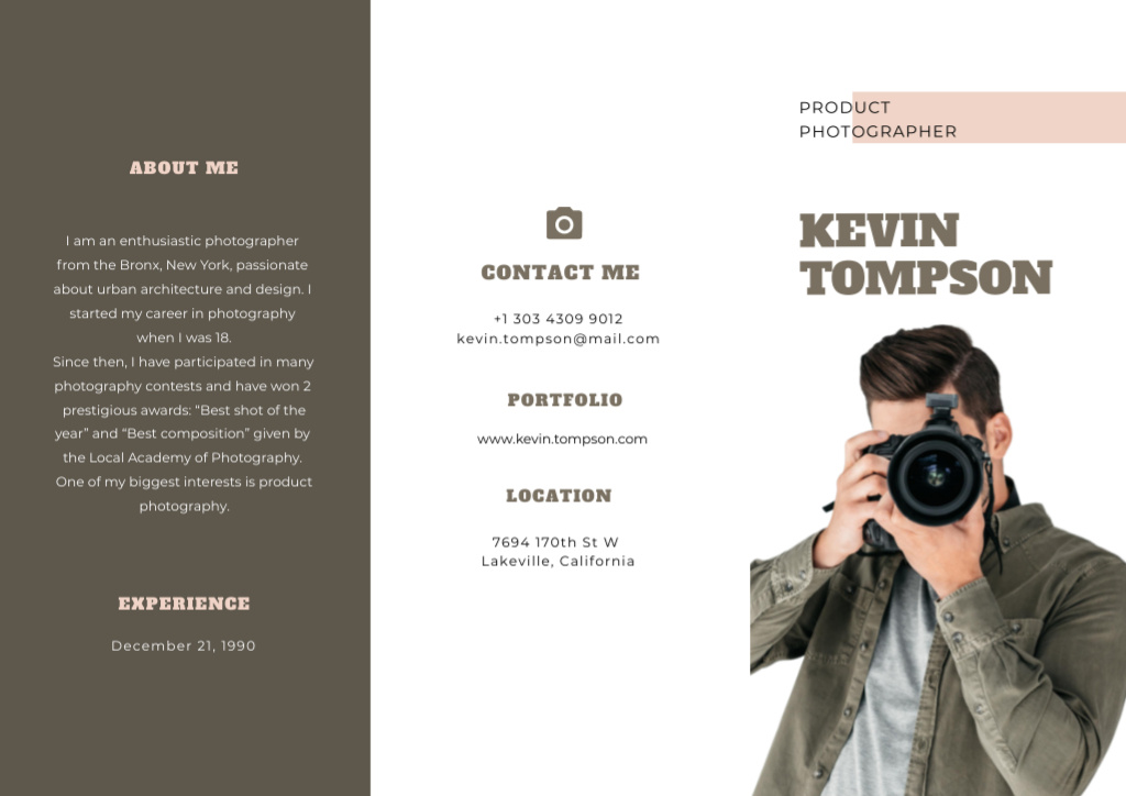 Modèle de visuel Professional Photographer services - Brochure