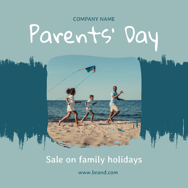 Happy Family on Beach And Sale Offer On Parent's Day Instagram Tasarım Şablonu