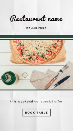 Designvorlage Italian Pizza in Restaurant für Instagram Story