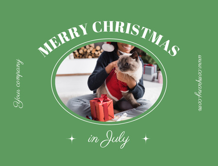 Christmas in July Greeting with Cat on Green Postcard 4.2x5.5in Tasarım Şablonu