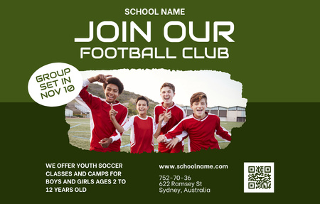 Plantilla de diseño de Anuncio de club de fútbol con niños en uniforme Invitation 4.6x7.2in Horizontal 