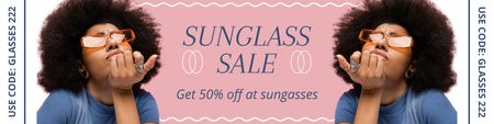 Platilla de diseño Sunglasses Sale with Cool Stylish Young Woman Twitter