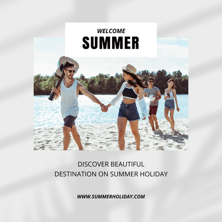 Plantilla de diseño de Happy People Enjoy Summer on Beach Instagram 