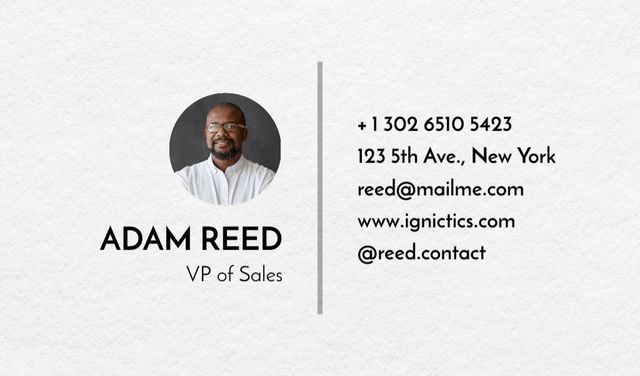 Designvorlage Contacts Vice President of Sales für Business card
