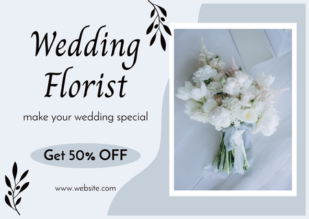 Platilla de diseño Wedding Florist Offer with Bouquet of Fragrant Flowers Card