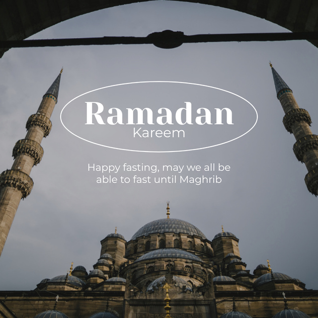 Template di design Fasting on Ramadan with Mosque Instagram