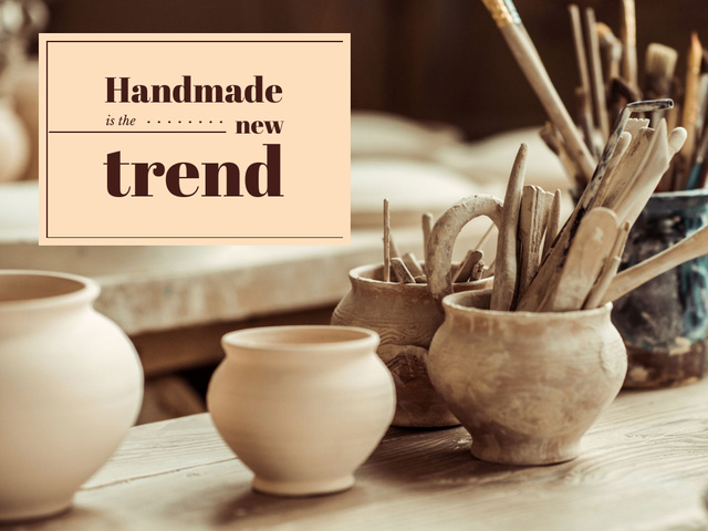 Handmade Trends Pots in Pottery Studio Presentation Modelo de Design
